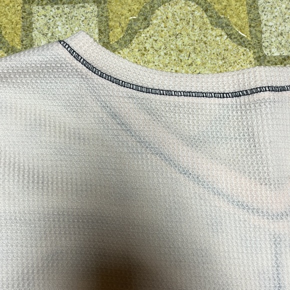 Perfect condition boutique top. - Picture 15 of 15